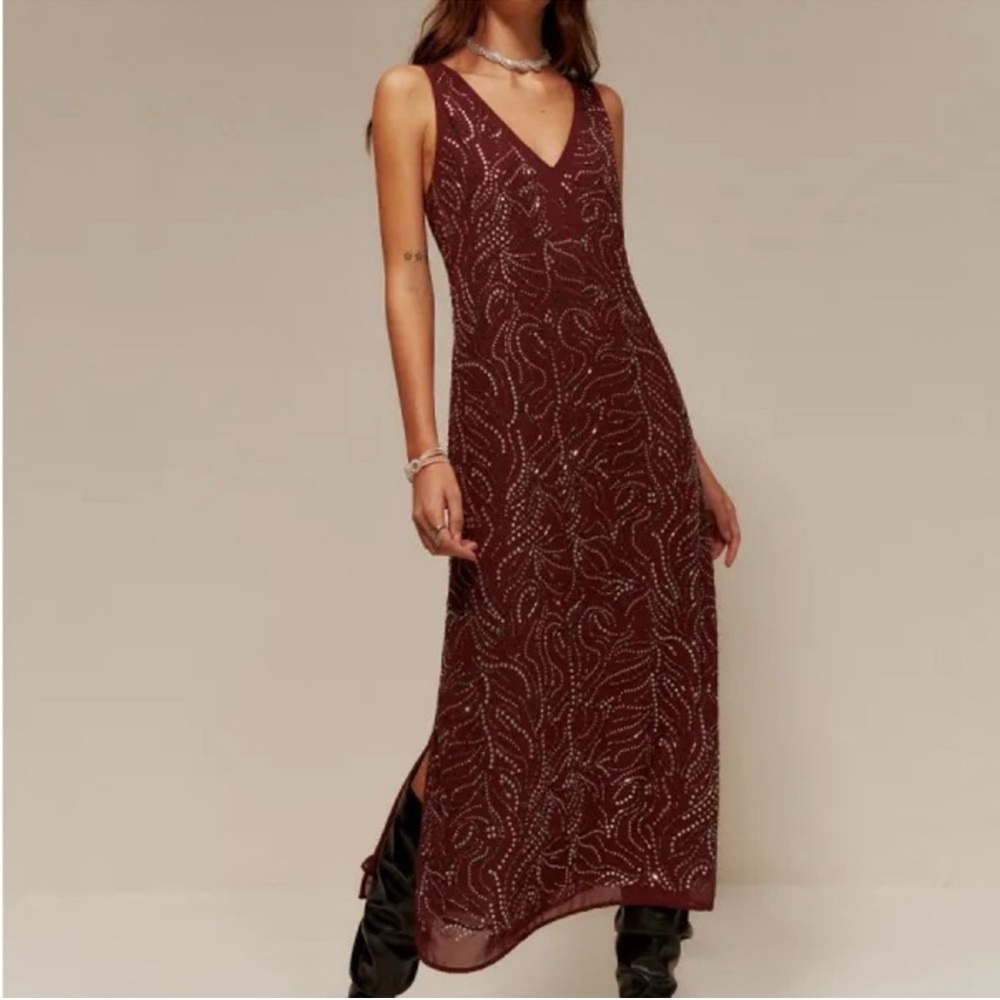 H&M burgundy sleeveless dress